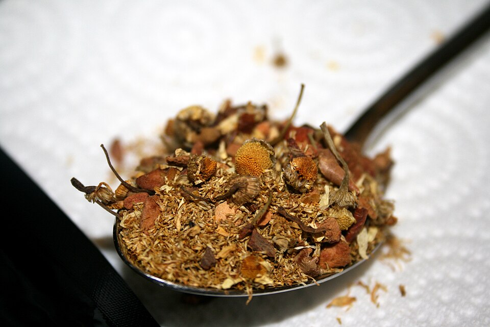 File:Loose chamomile tea.jpg