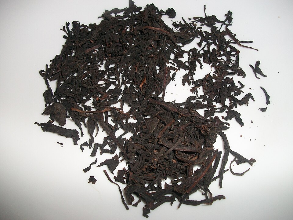 File:Ceylon tea Leafs.JPG